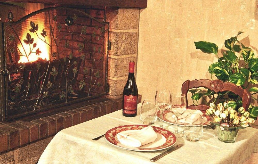 Hotel Restaurant Des Deux Vallees Entraygues-sur-Truyère Zewnętrze zdjęcie
