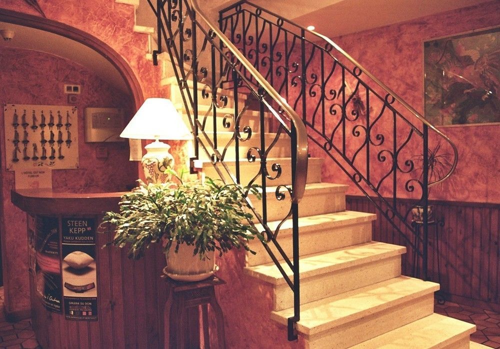 Hotel Restaurant Des Deux Vallees Entraygues-sur-Truyère Zewnętrze zdjęcie