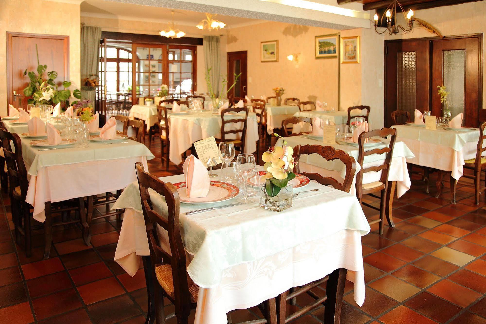 Hotel Restaurant Des Deux Vallees Entraygues-sur-Truyère Zewnętrze zdjęcie